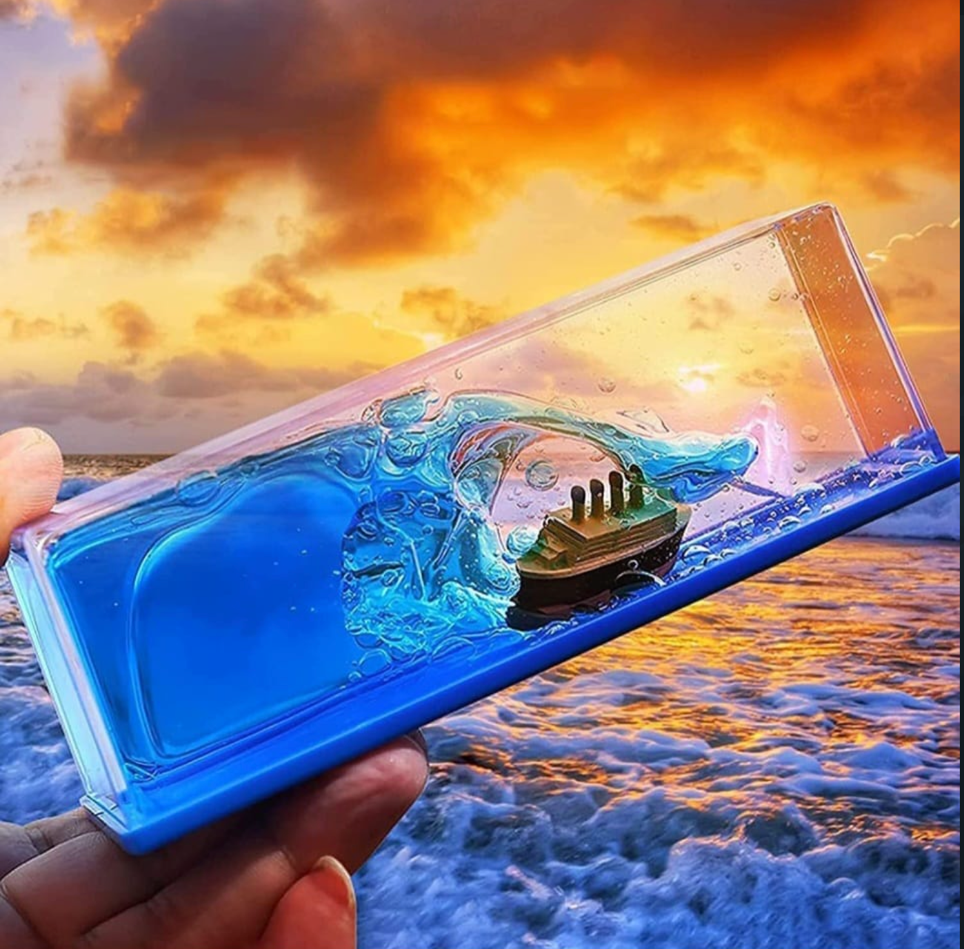Titanic Wave Cruise Ship 🚢