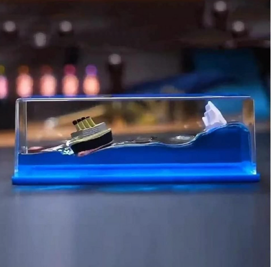 Titanic Wave Cruise Ship 🚢