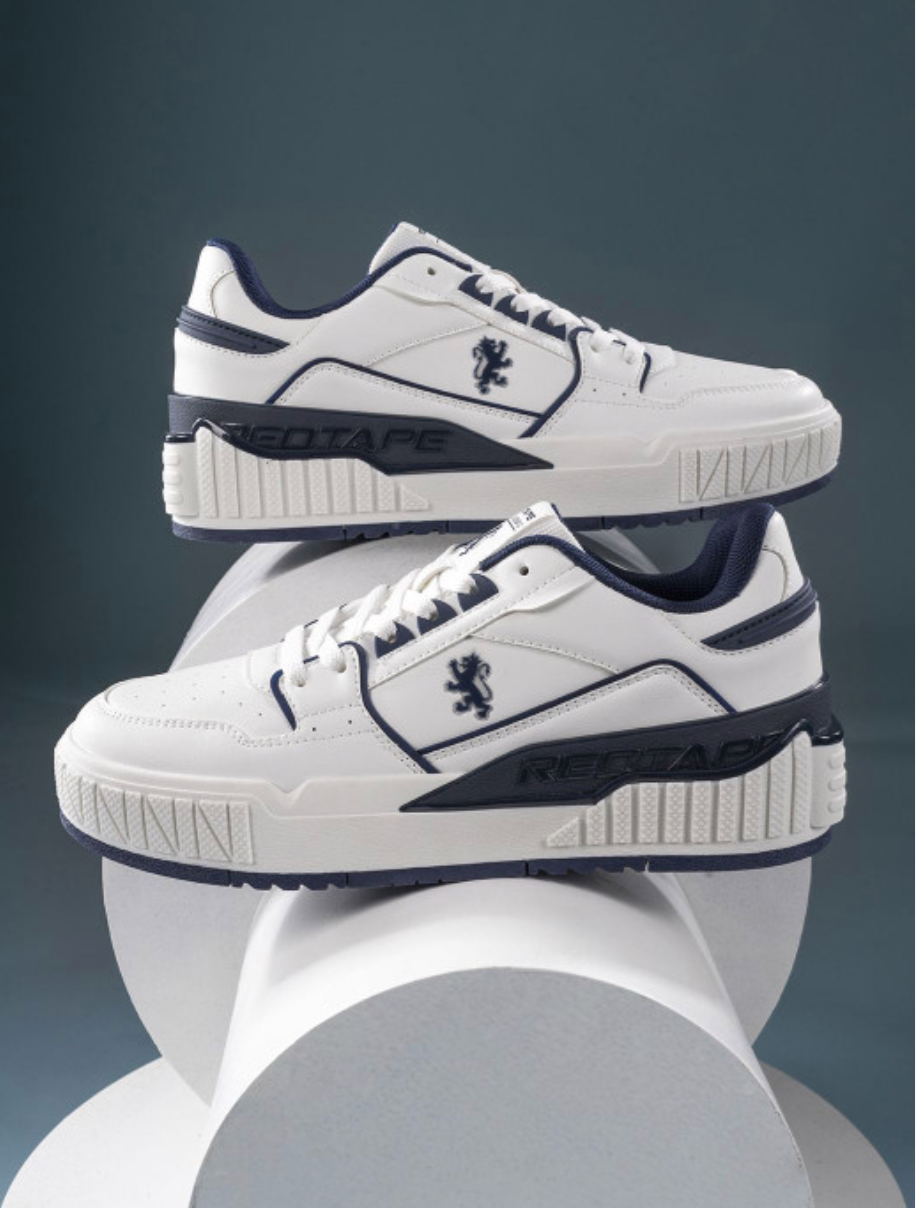 Red Tape Men Colourblocked Sneakers